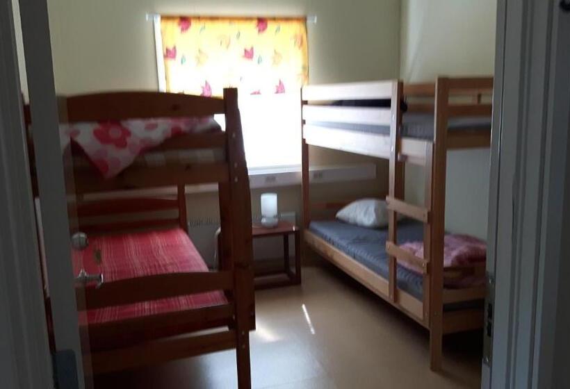 Orta Banyolu Üç Kişilik Standart Oda, Täljebo Vandrarhem, Sundsbrovägen 1, Söderhamn