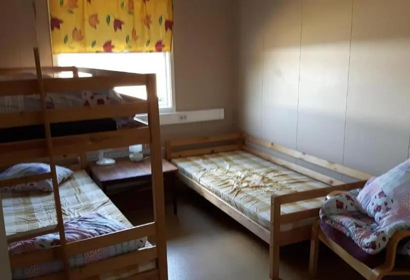 Chambre Triple Standard Salle de Bains Commune, Täljebo Vandrarhem, Sundsbrovägen 1, Söderhamn