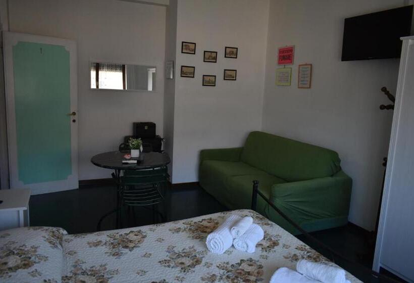 اتاق استاندارد چهار تخته, B&b La Cubanina