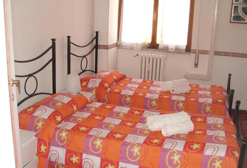 اتاق استاندارد, B&b La Cubanina