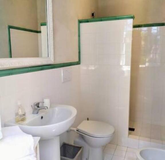 带大床的标准间, B&b La Limonaia