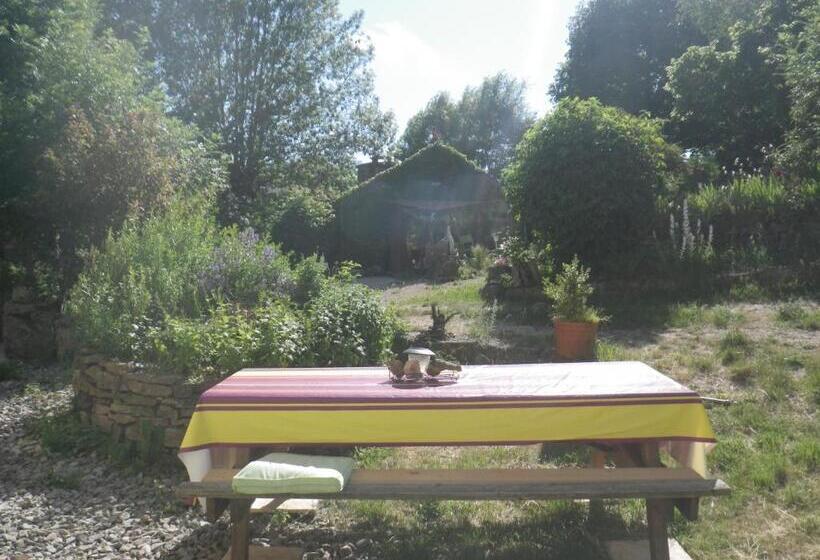 ガーデンビュースタンダードルーム, Mas De La Boheme L Hermet