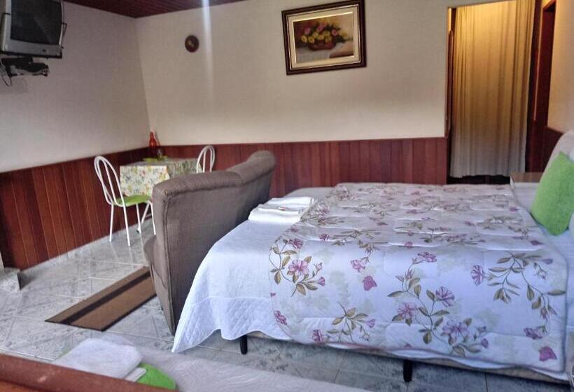 غرفة قياسية ثلاثية, Recanto Dos Fernandes