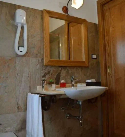 バルコニー付きスタンダードルーム, Agriturismo S Orgiola