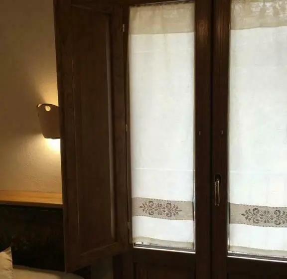 バルコニー付きスタンダードルーム, Agriturismo S Orgiola