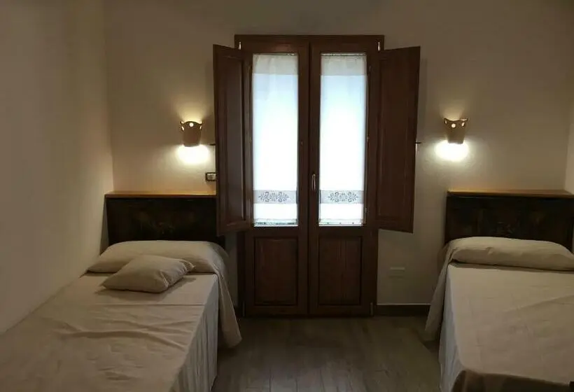 バルコニー付きスタンダードルーム, Agriturismo S Orgiola