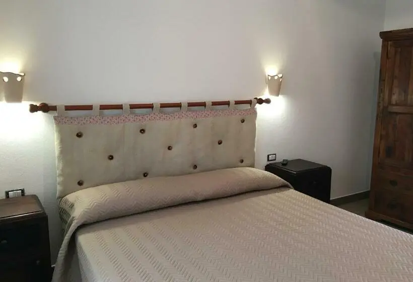 バルコニー付きスタンダードルーム, Agriturismo S Orgiola