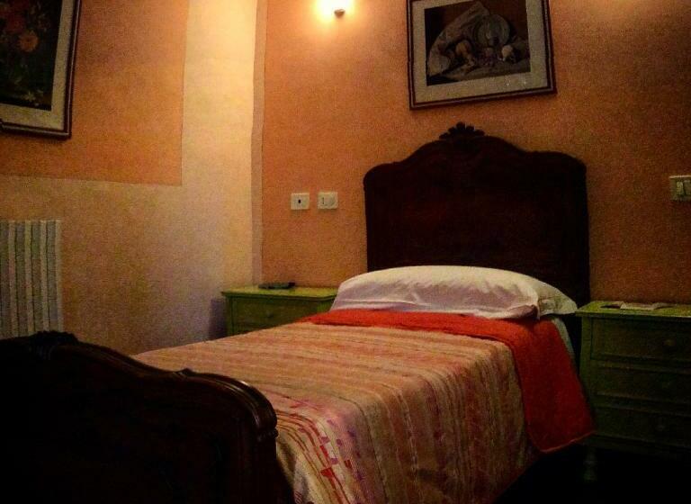 غرفة قياسية فردية, Locanda Del Principe