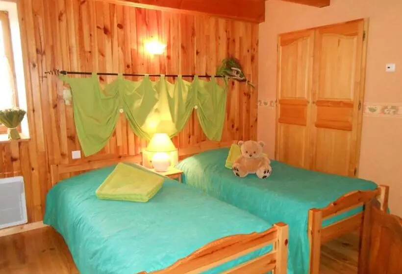 ガーデンビューファミリールーム, Chambre D Hôtes Myrtille