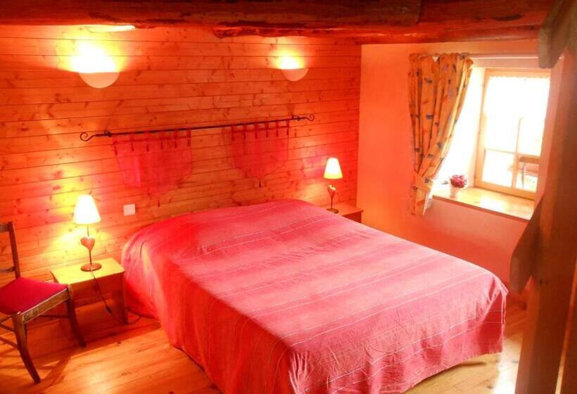 Семейный Номер Вид на Сад, Chambre D Hôtes Myrtille
