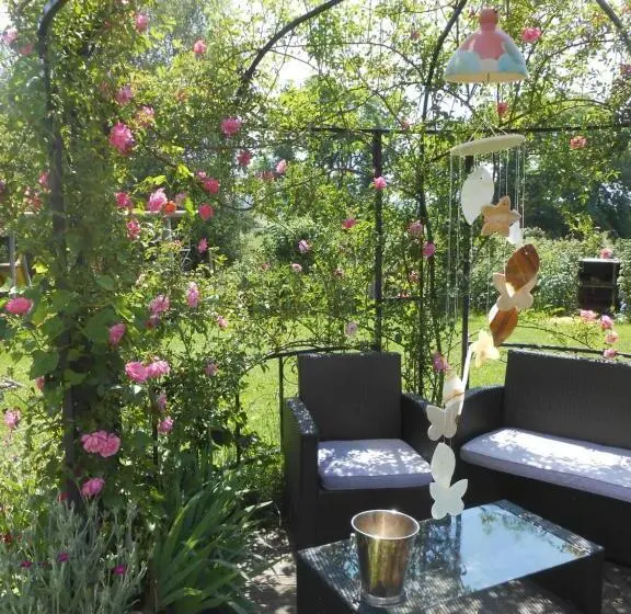 ガーデンビュースタンダードルーム, Chambre D Hôtes Myrtille