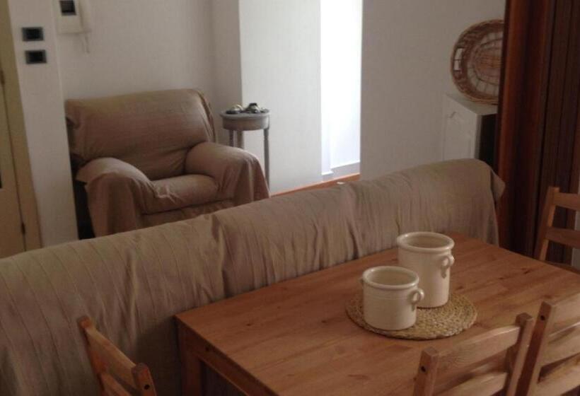 Апартаменты 2 Спальни, Dolce Farinella