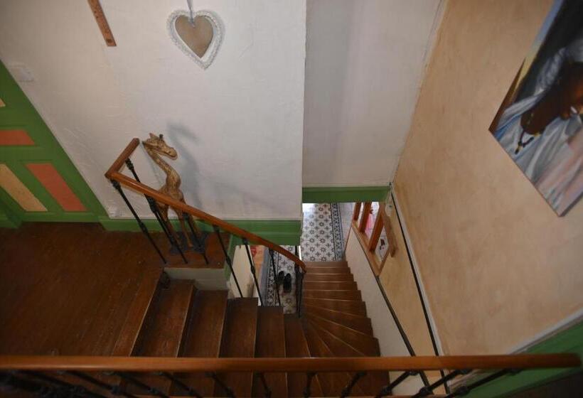 חדר משפחתי, La Grille Fleurie, Chambres D Hôte Chez L Habitant