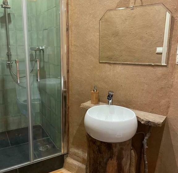 חדר סטנדרט, La Reduiste