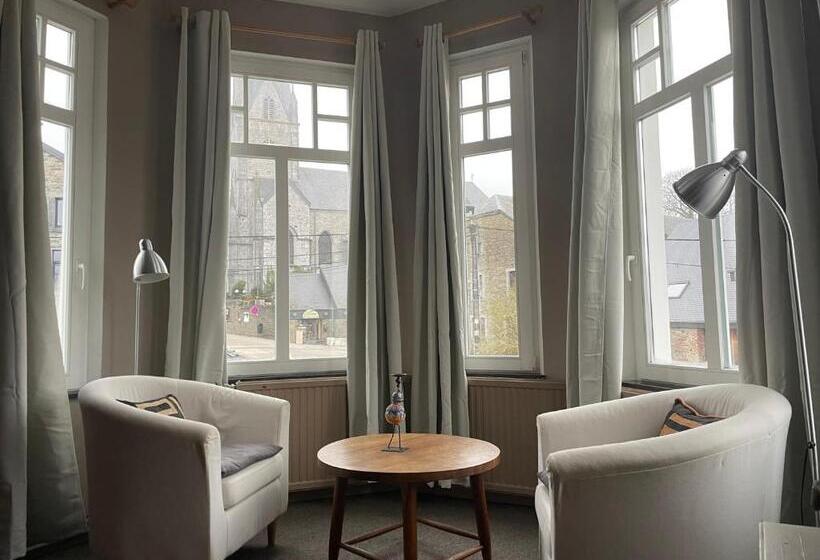 חדר סטנדרט, La Reduiste