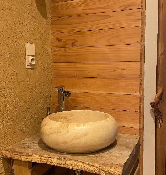 חדר סטנדרט, La Reduiste