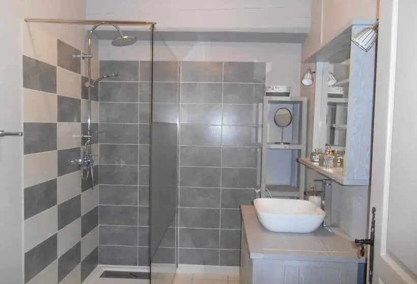 Standard room with outdoor bath, Les Chambres D Hôtes Du Rouyre
