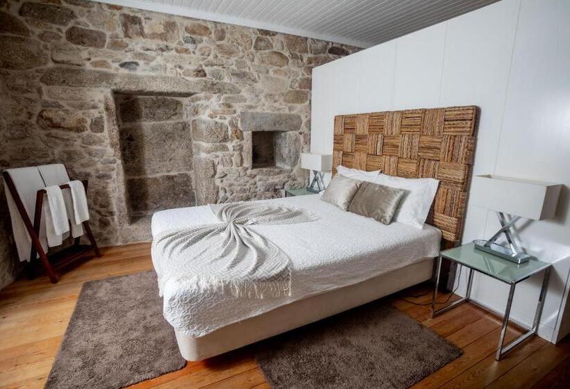 スタンダードスタジオ, Casas De São Martinho