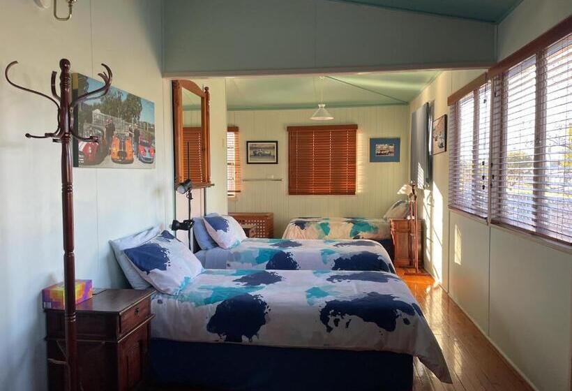 침실 4개 주택, Pitstop Lodge Guesthouse B&b