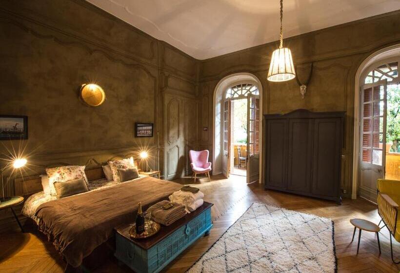 带大床的套房, Une Nuit Au Château