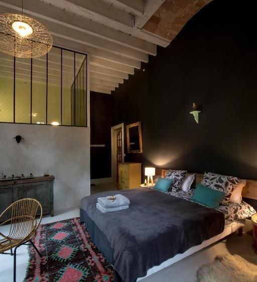 带大床的套房, Une Nuit Au Château