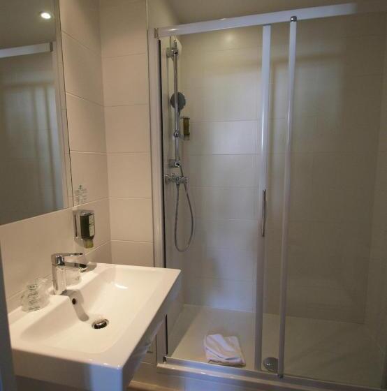Номер Стандарт, Parici Hôtel Boulogne Billancourt