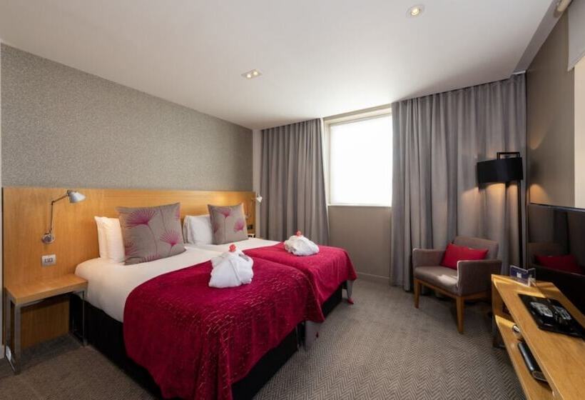 标准间, Apex Temple Court