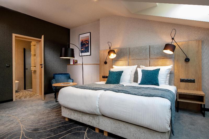 اتاق سوپریور یک تخته, Best Western Plus Grand Hotel Victor Hugo