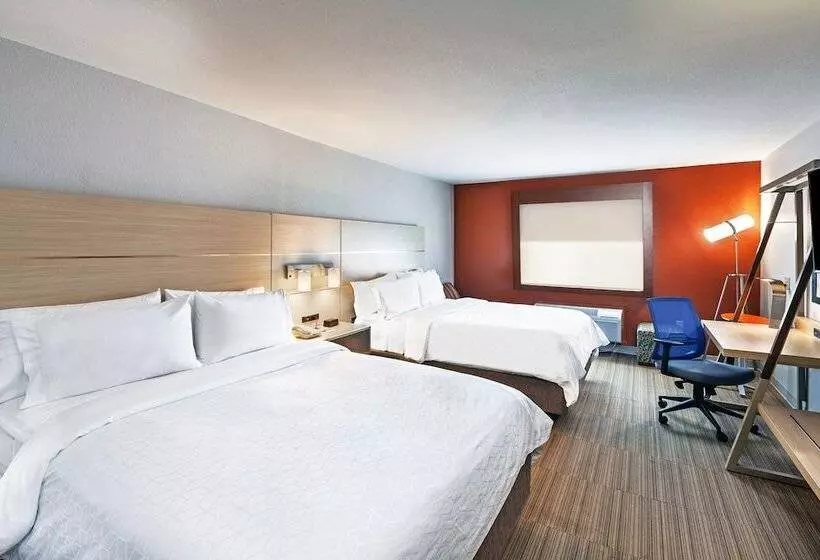 ２ダブルベッドのスタンダードルーム, Holiday Inn Express Hotel And Suites Jenks, An Ihg