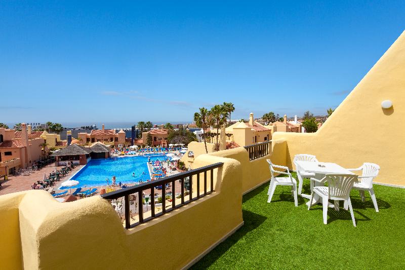 מיטת קינג בסוויטה, Holiday Inn Express Hotel And Suites Jenks, An Ihg