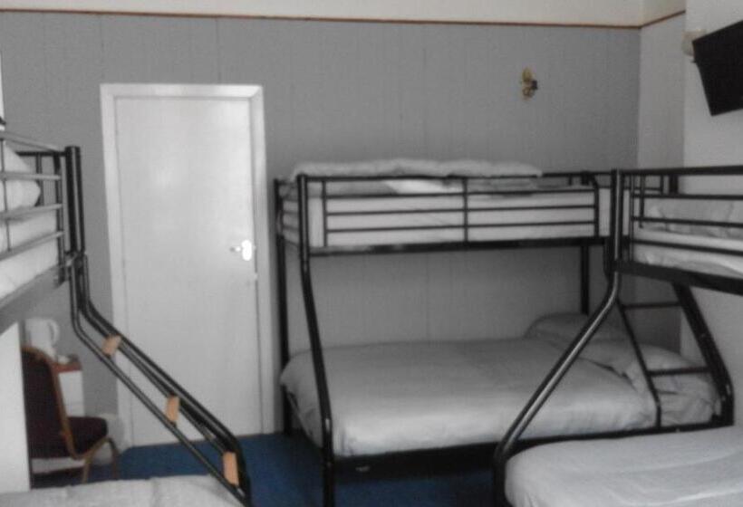 家庭房间共用浴室, Jesmond International