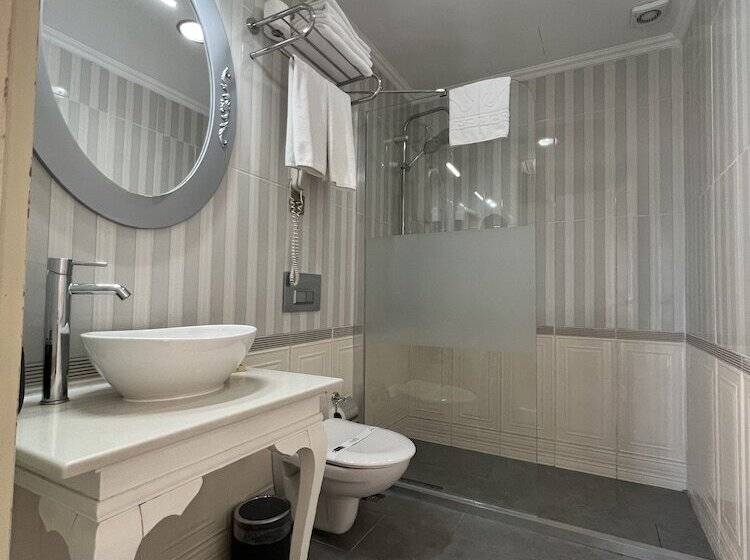 Deluxe Room, Muyan Suites