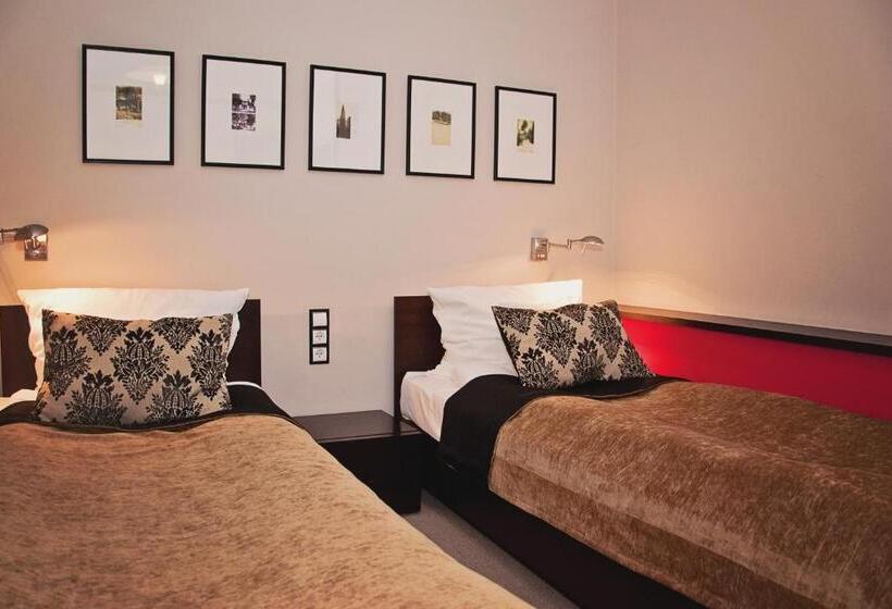 اتاق استاندارد, Pod Lwem