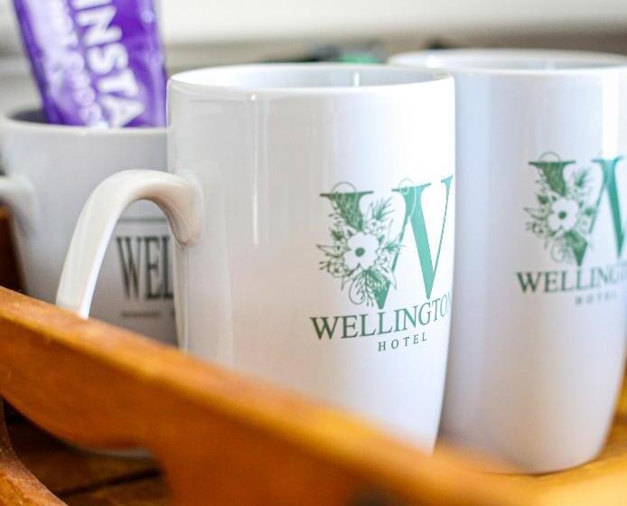 חדר משפחתי נוף לים, The Wellington