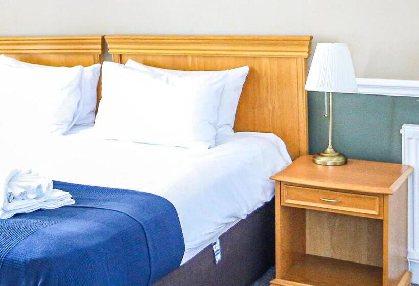 חדר משפחתי נוף לים, The Wellington