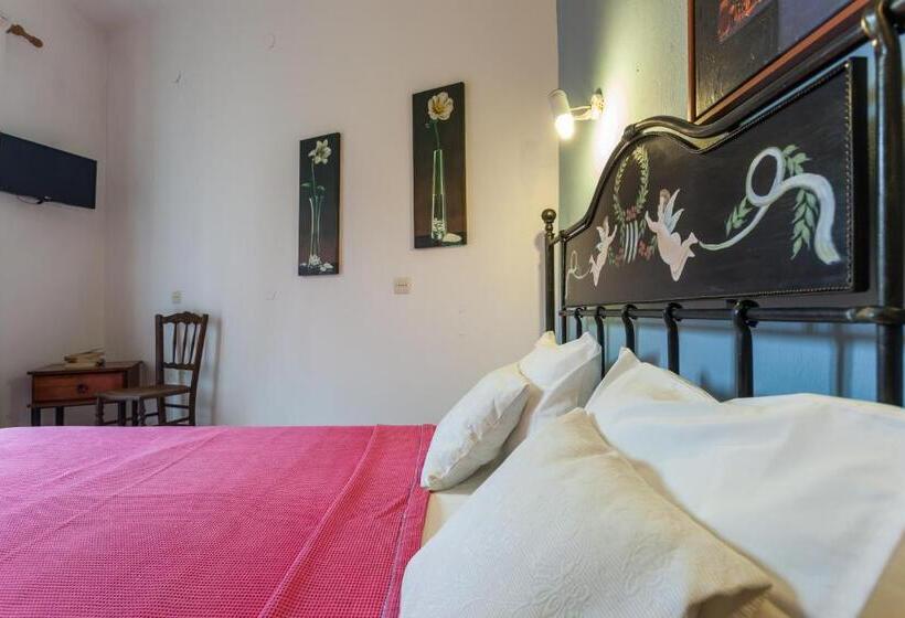 اتاق اکونومی, Thea Home