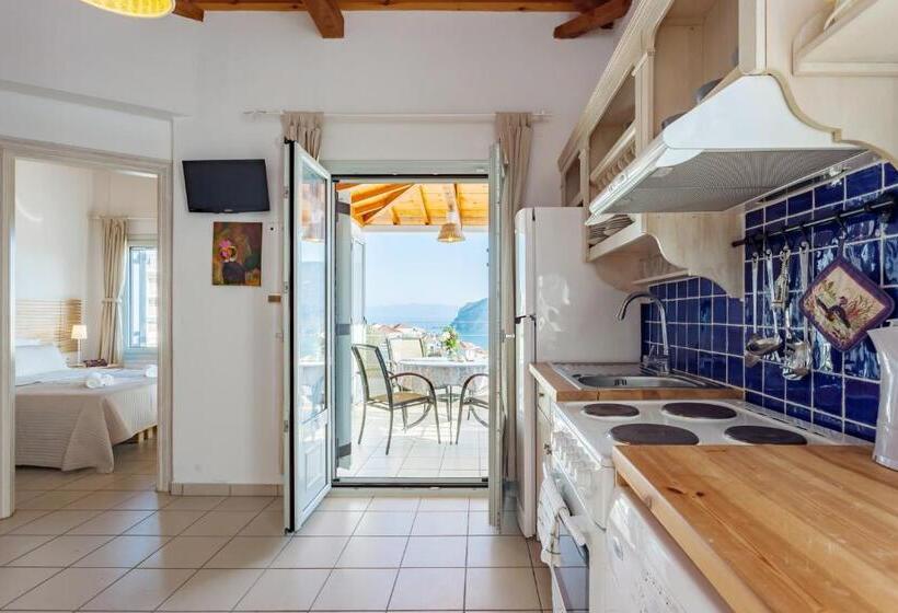 2 Bedroom Family Apartment Sea View, Thea Home