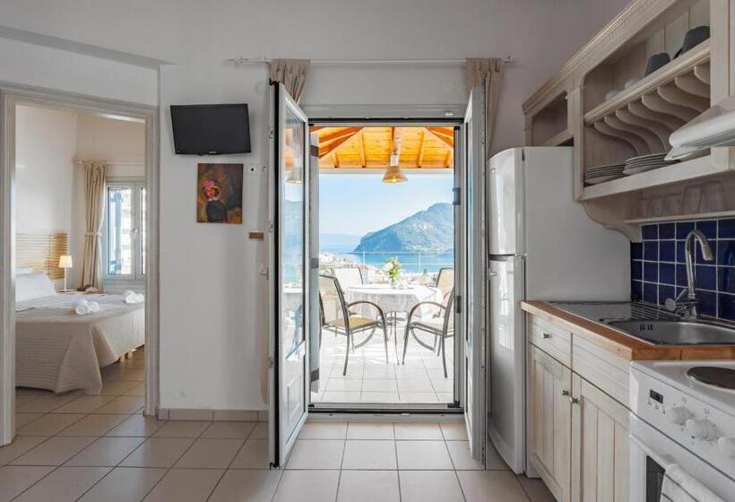 2 Bedroom Family Apartment Sea View, Thea Home