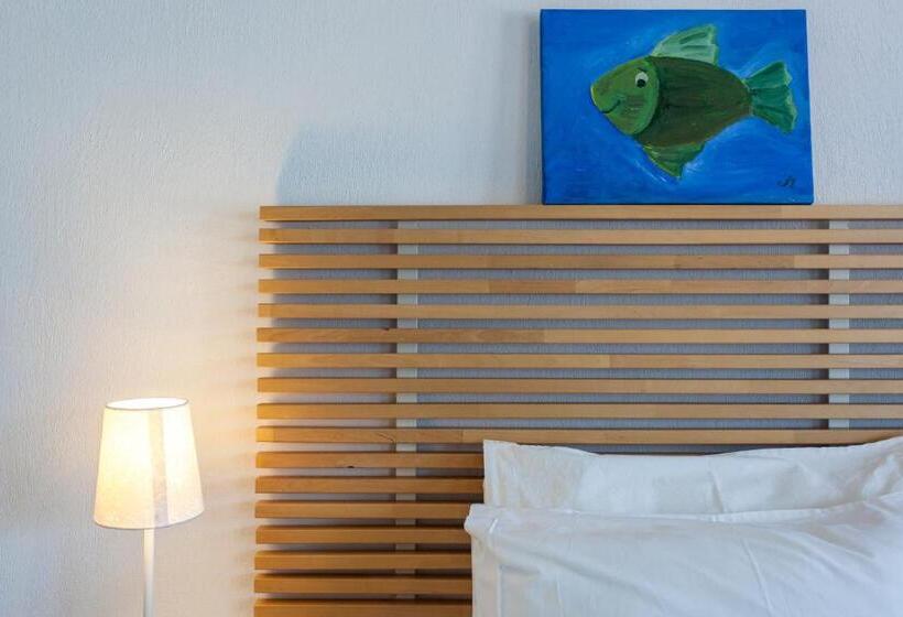 استودیوی استاندارد با چشمانداز دریا, Thea Home