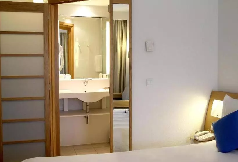 اتاق اجرایی, Novotel Constantine
