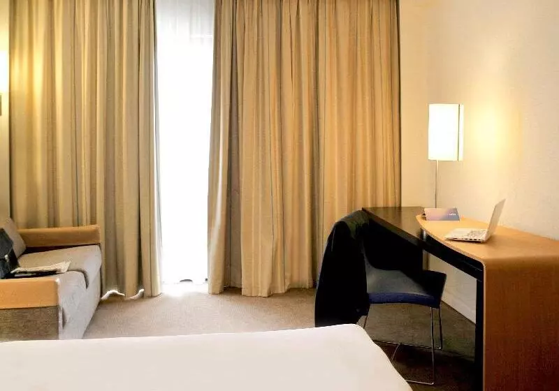 اتاق اجرایی, Novotel Constantine