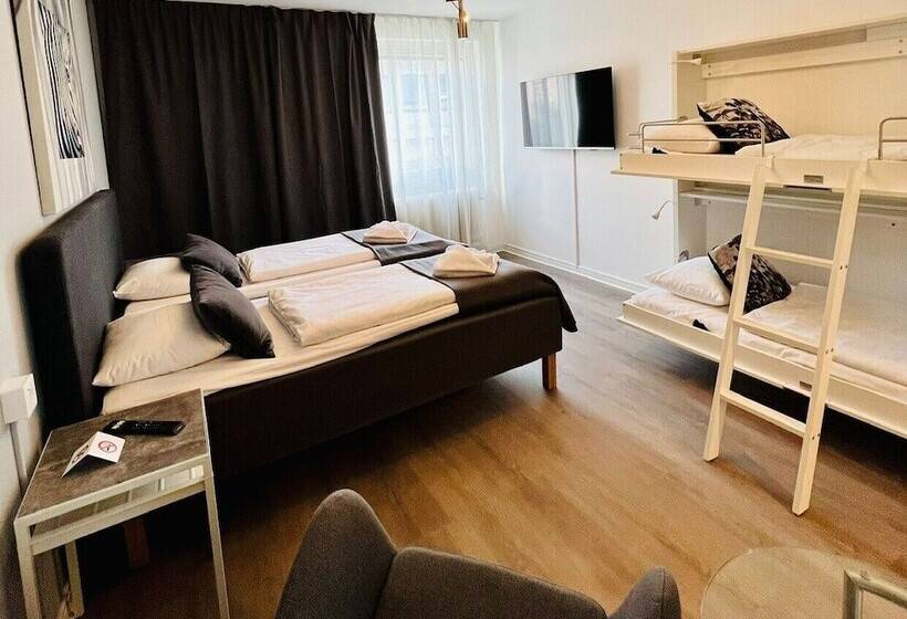 Семейный Номер, Palm Tree Hotel, Best Western Signature Collection