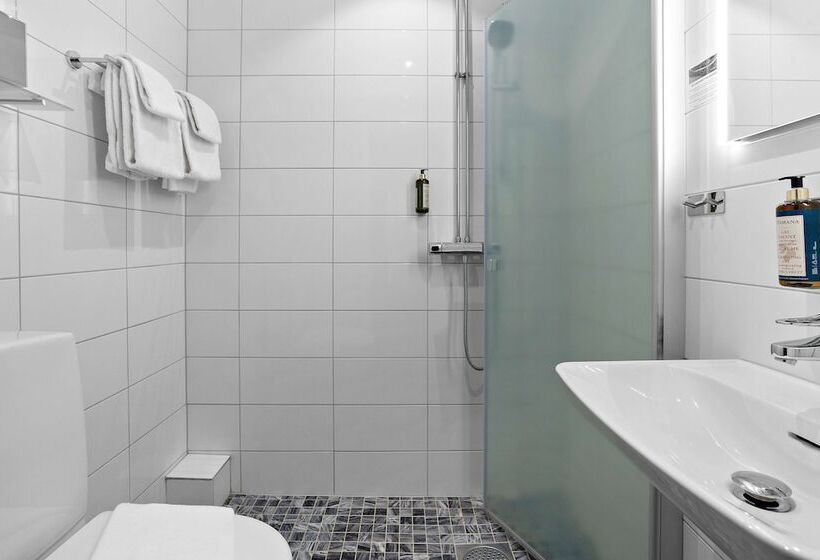 חדר משפחתי, Palm Tree Hotel, Best Western Signature Collection