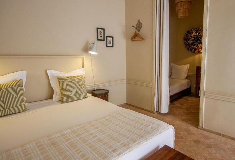 اتاق راحتی سه تخته, Riad Bab 54