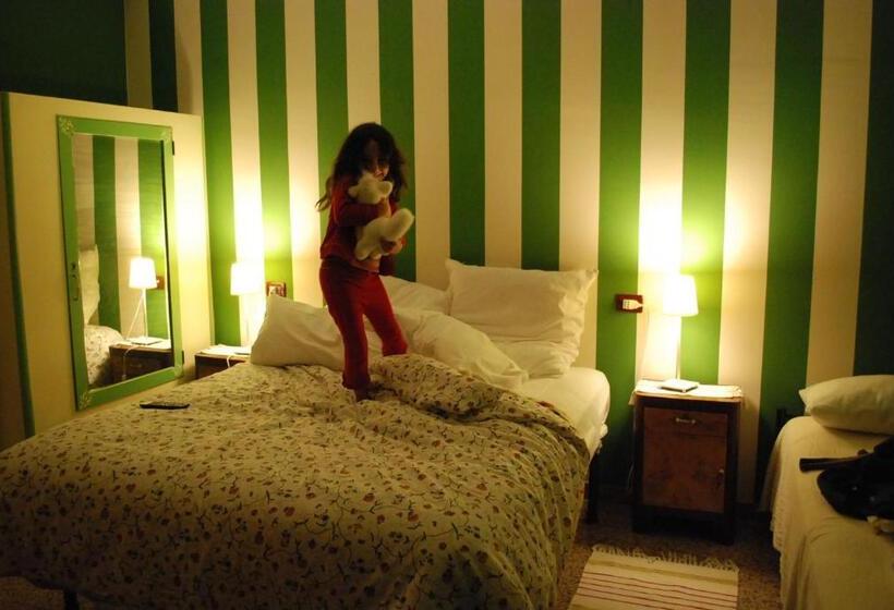 غرفة قياسية ثلاثية, B&b L Albero Di Antonia