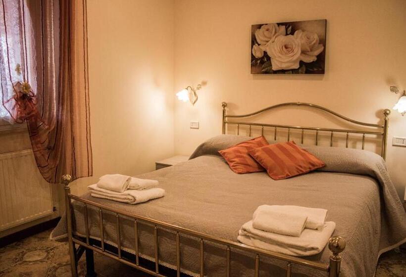 スタンダードトリプルルーム, La Cancellata Di Mezzo