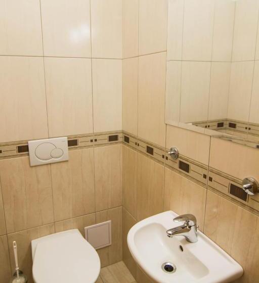 스탠다드 싱글 룸, Hron