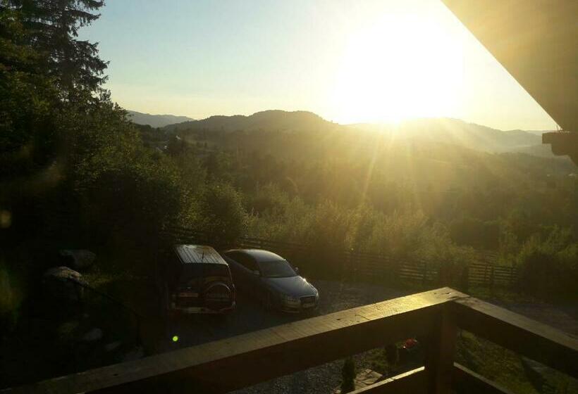 דירה בת חדר שינה 1 עם מרפסת, Alpina Panoramic