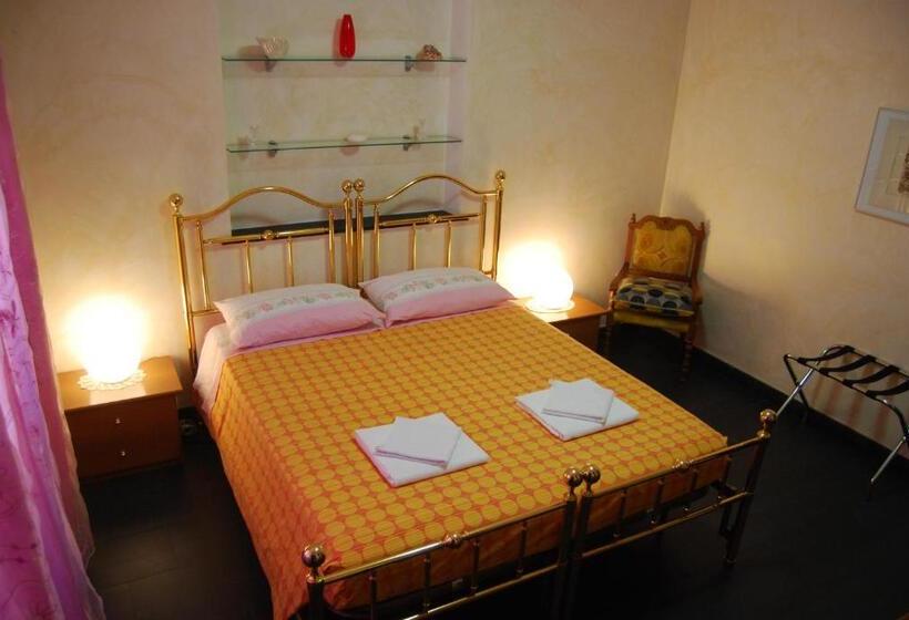 Chambre Standard Salle de Bains Commune, Casa Mama Guesthouse