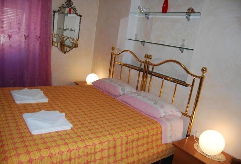 اتاق استاندارد با سرویس بهداشتی مشترک, Casa Mama Guesthouse